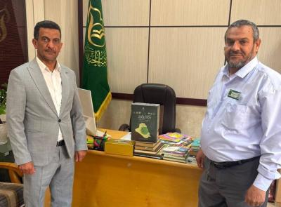 قسم الشؤون الفكرية يهدي إصداراته إلى المؤسسات الأكاديمية والثقافية والدينية في النجف وكربلاء