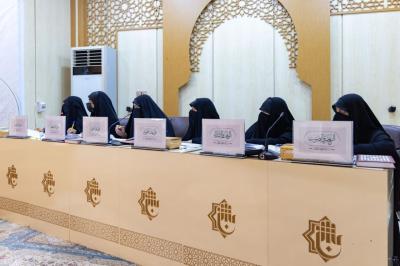 في مسابقة الفرقان الثامنة.. لجنة تحكيمية نسوية تعتمد معايير دقيقة لتقييم حافظات القرآن الكريم