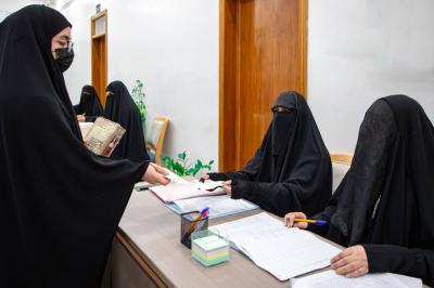 معهد القرآن الكريم النسوي يختتم منافسات مسابقة الفرقان التمهيدية الثامنة