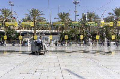 في ليلة الجمعة.. قسم بين الحرمين ينفذ حملة غسل الساحة الوسطية وتنظيفها