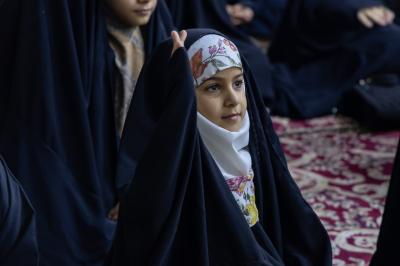 شعبة الخطابة الحسينية النسوية تنظّم برنامجًا تربويًا لأمّهات الأيتام والعوائل المتعفّفة