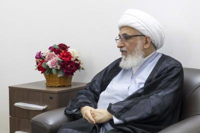 للتعريف بمشروعه وبرامجه.. وفد مركز أجر الرسالة يزور الأستاذ في الحوزة العلمية الشيخ طارق البغدادي