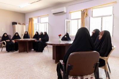 مركز الثقافة الأسرية يواصل محاضراته التثقيفية للملاكات التربوية ضمن برنامج تألّق وإبداع
