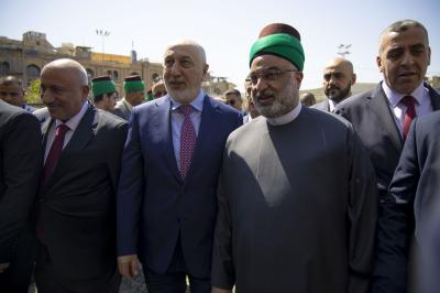 رئيس الجمهورية يتشرف بزيارة مرقد أبي الفضل العباس (عليه السلام)