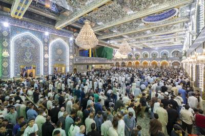 بالصور.. المؤمنون يحيون ليلة الجمعة الأخيرة من شهر ربيع الأول عند مرقد أبي الفضل العباس (عليه السلام)