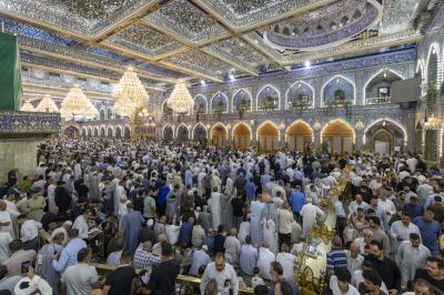 بالصور.. المؤمنون يحيون ليلة الجمعة الأخيرة من شهر ربيع الأول عند مرقد أبي الفضل العباس (عليه السلام)