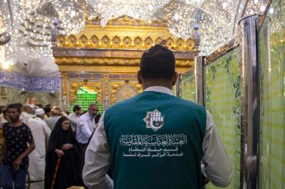 قسم حفظ النظام يضاعف جهوده لتقديم العناية الخاصة لكبار السن من الزائرين