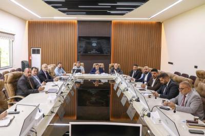 لتعزيز الأداء المؤسسي.. جامعة العميد تعقد اجتماعًا موسَّعًا مع مديري أقسامها الإدارية