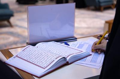 لجنة تحكيم مسابقة الفرقان الوطنية الثامنة تشيد بالمستوى المتقدم للحافظات المشاركات