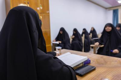 شعبة الخطابة الحسينية تطلق دورة تخصصية لإعداد المبلغات والخطيبات