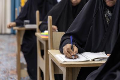 شعبة الخطابة الحسينية تطلق دورة تخصصية لإعداد المبلغات والخطيبات