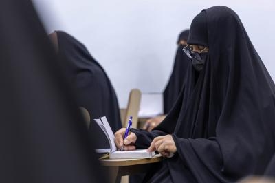 شعبة الخطابة الحسينية تطلق دورة تخصصية لإعداد المبلغات والخطيبات