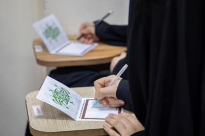الخدمة النسوية: بوابة بناء المرأة الفاعلة في المنظور الإسلامي الحسيني