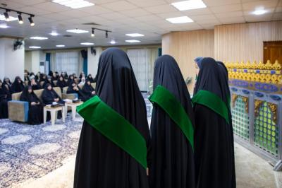 الخدمة النسوية: بوابة بناء المرأة الفاعلة في المنظور الإسلامي الحسيني