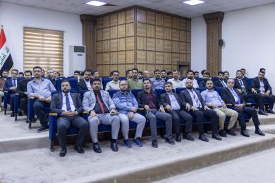 تكريم الأساتذة المتميزين في العملية التربوية ضمن فعاليات مؤتمر جامعة العميد العام السنوي الثالث