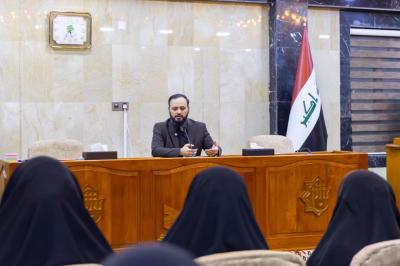 معرفةٌ تُلهم وتجربةٌ تُثري : الملتقى الأسبوعي النسوي لأساتذة وطلبة الجامعات والمعاهد العراقية