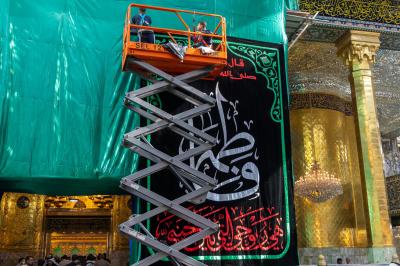 في رحاب أبي الفضل العباس (عليه السلام): كيف أحيت أقسامُ العتبة العباسية المقدسة الروايةَ الأولى لشهادة سيدة نساء العالمين؟
