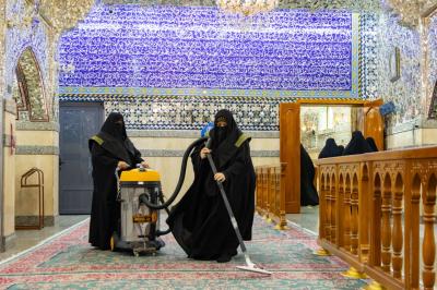 شعبة الزينبيات تواصل أعمالها الخدمية في مقام الإمام المهدي (عجل الله فرجه الشريف)