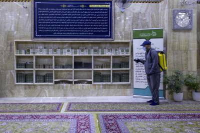 قسم الشؤون الخدمية ينفِّذ حملة تعفير في مقام الإمام المهدي (عجل الله فرجه)