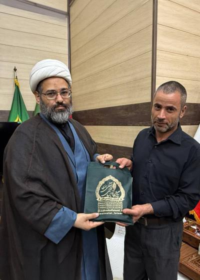 إدارة حرم السيدة فاطمة المعصومة (عليها السلام) تكرّم وفد العتبة العباسية المقدسة