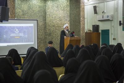 تواصلاً لسلسلة ندواته: معهدُ تراث الأنبياء وجامعةُ أمّ البنين ينظّمان ندوةً حواريّة لطلبتهما...