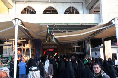 تلافياً للزخم الكبير من الزائرين العتبة العباسية المقدسة تفتتح جميع أبواب الصحن الشريف ووضع خطة لتسهيل الانسيابية والحركة 