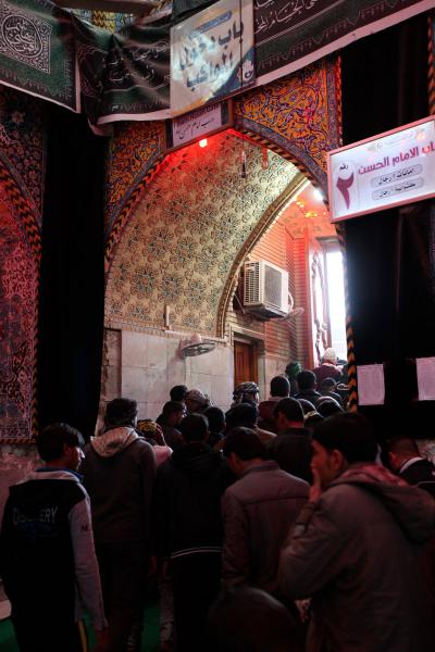 تلافياً للزخم الكبير من الزائرين العتبة العباسية المقدسة تفتتح جميع أبواب الصحن الشريف ووضع خطة لتسهيل الانسيابية والحركة 