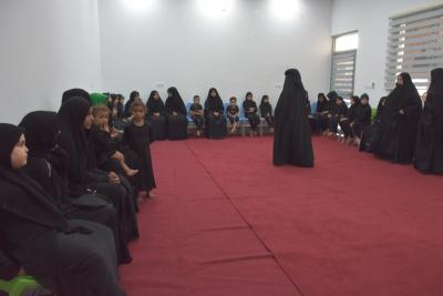 خدماتٌ إرشاديّة وتثقيفيّة وتربويّة يقدّمها مركزُ الثقافة الأسريّة لزائرات الأربعين