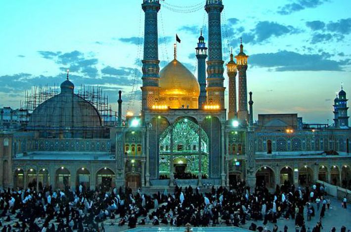 مرقد السيدة معصومة 