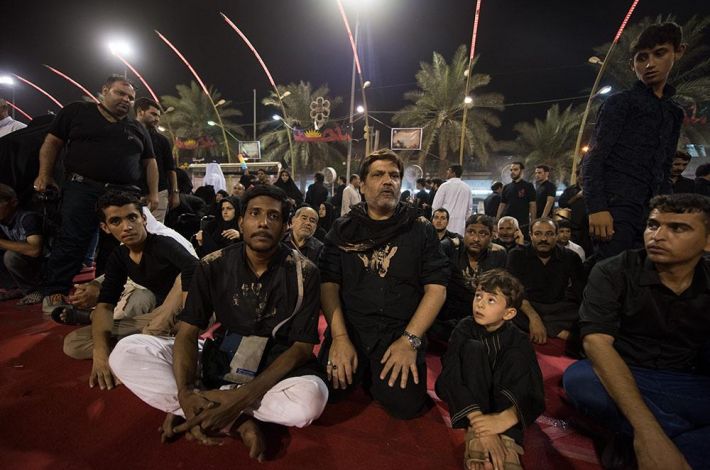 أحد مجاميع الزائرين الأجانب 
