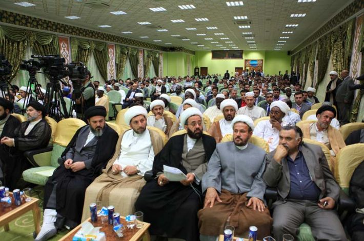 جانب من الحاضرين للجلسة 