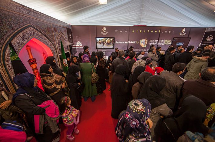 Galeriye ait resimlerin bulunduğu bir kare