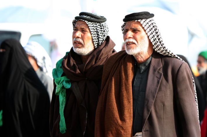 سالمندان در مسیر کربلا