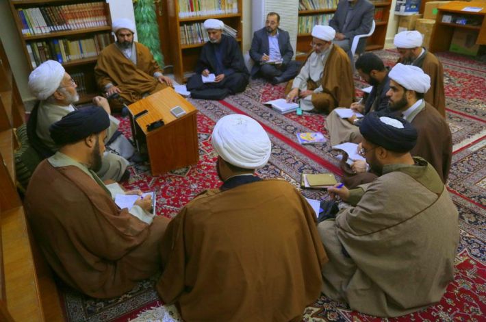 أحدى حلقات الدرس 