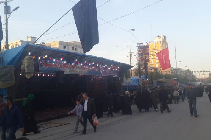 یکی از خیمه های خدماتی