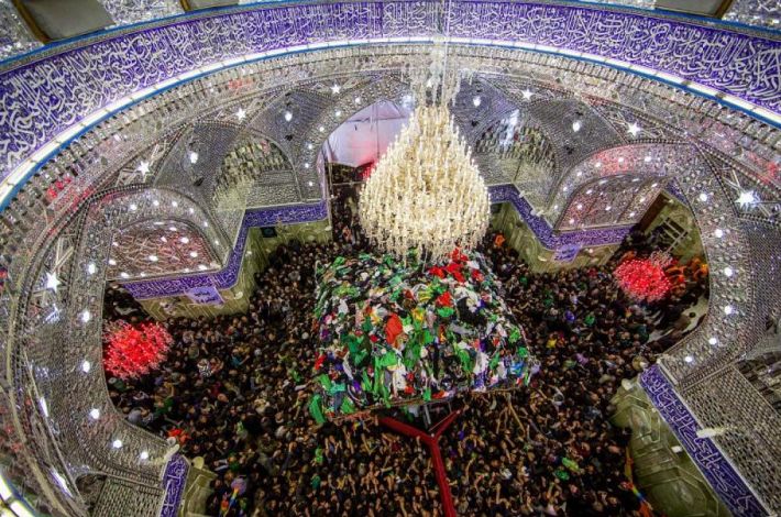 One of the pictures of Arba'een in the holy shrine of Aba Al-Fadl Al-Abbas (peace be upon him).