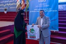 العتبة العباسية المقدسة تكرم الطالبات الحافظات للقرآن الكريم والمرتديات العباءة العراقية