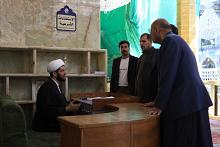 قسم الشؤون الدينية يكثف جهوده للإجابة عن استفتاءات الزائرين الشرعية في شهر رمضان المبارك