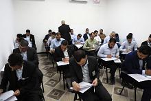 قسم التطوير يباشر باختبارات المتقدمين للقبول في أكاديمية التطوير الإداري