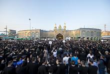 2500 طالب يرددون قسم التخرج عند مرقد أبي الفضل العباس (عليه السلام)
