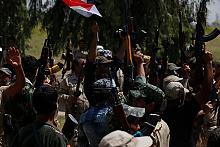 وفد العتبة العباسية المقدسة يزور القطعات العسكرية لمتطوّعي الحشد الشعبي في منطقة اللطيفية..