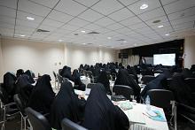 قسم التربية والتعليم يواصل تقديم الورش التطويرية الخاصة بالقيادات المدرسية