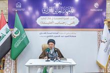 أستاذ في الحوزة العلمية: الحضور في النجف الأشرف فرصة يجب أن يستثمرها الطلبة لنقل علومها إلى بلدانهم