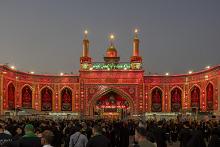 المؤمنون يحيون ليلة الجمعة عند مرقد أبي الفضل العباس (عليه السلام)