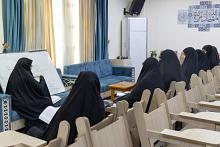 شعبة الخطابة الحسينية النسوية تواصل تطوير مهارات الخطيبات ضمن برامج علمية متكاملة