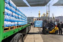 استعدادًا لزيارة الأربعين.. قسم الشؤون الخدمية يقدم صناديق المياه للمواكب الخدمية