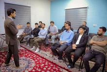 قسم الشؤون الفكرية يقدّم محاضرة عن الثقافة الرقمية لعددٍ من الشباب في ميسان