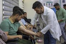 جامعة العميد تنظّم حملةً للتبرع بالدم لدعم جرحى القوّات الأمنية والحالات الطارئة