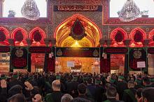 عبر موكب عزاءٍ موحّد.. خَدَمة العتبتين المقدستين يحيون ذكرى شهادة الإمام السجاد (عليه السلام)