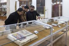 وفد متحف الكفيل يطّلع على المخطوطات النادرة والسجاد اليدوي والزخارف المعمارية في مدينة أصفهان
